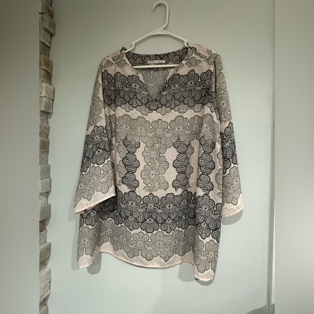 Violet & Claire Boho Tunic Top – Pink & Black Chiffon – Approx. Size 1X